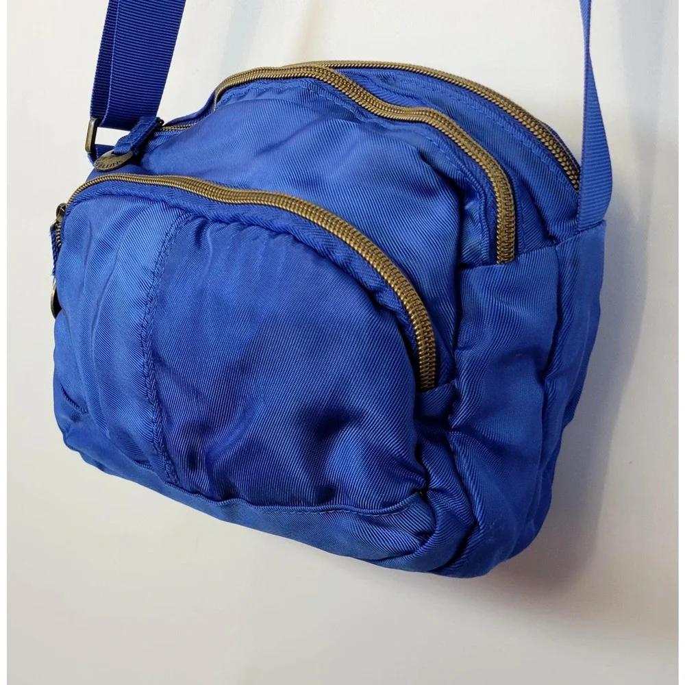 Travelon Crossbody Bag Blue Small Adjustable Strap Multi Pocket Travel Purse